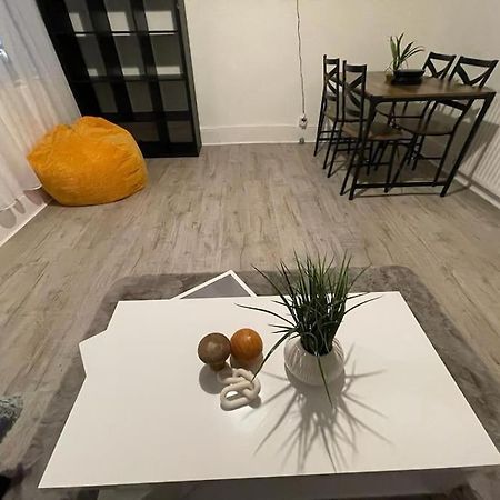 Beautiful 2 Bedroom On Tower Bridge London Eksteriør billede